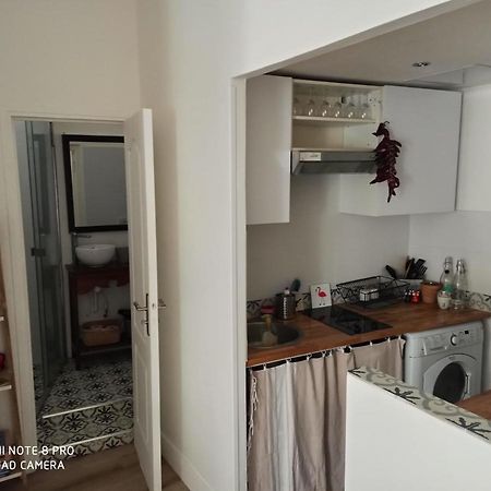 Joli Appartement Nicois En Bord De Mer Nizza Exterior foto