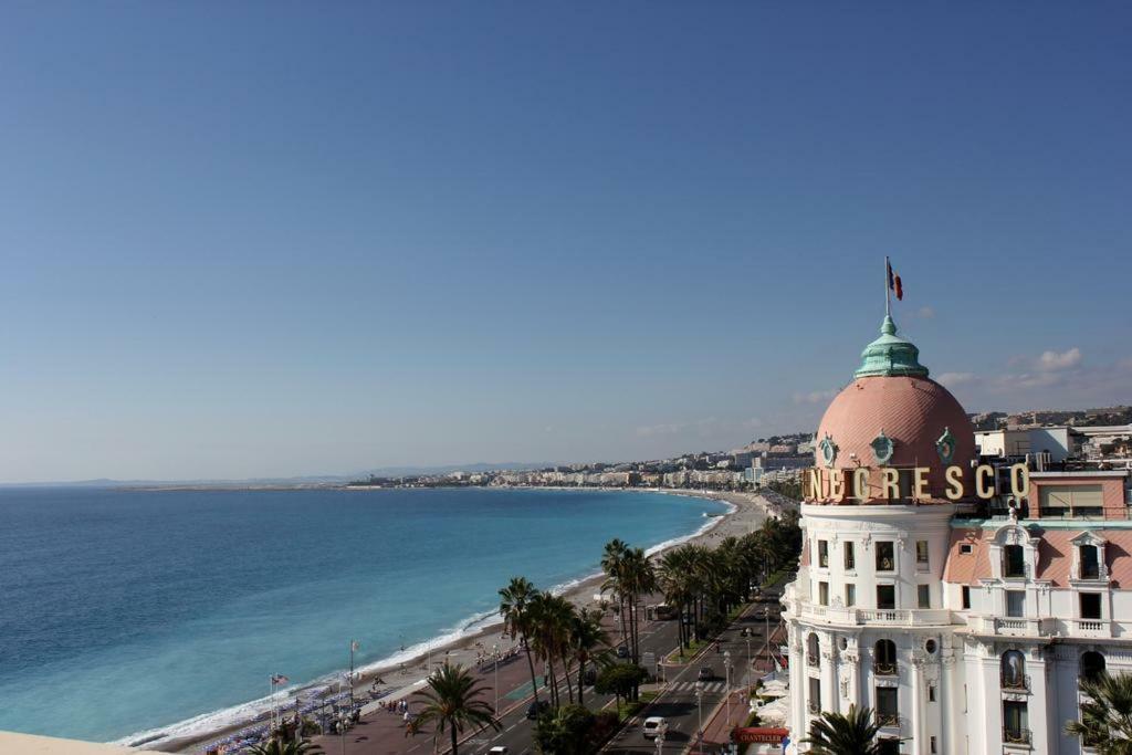 Joli Appartement Nicois En Bord De Mer Nizza Exterior foto